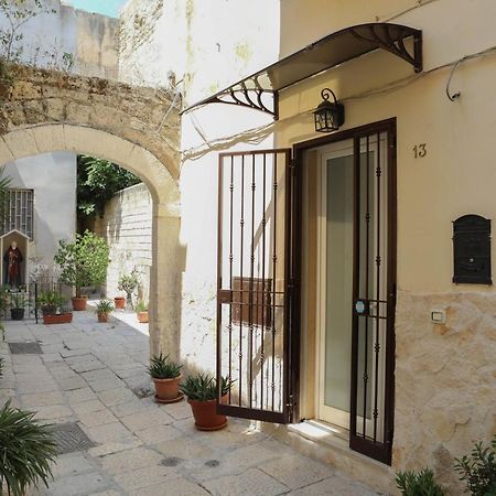Alla Corte Degli Alberolungo Bari Exterior foto